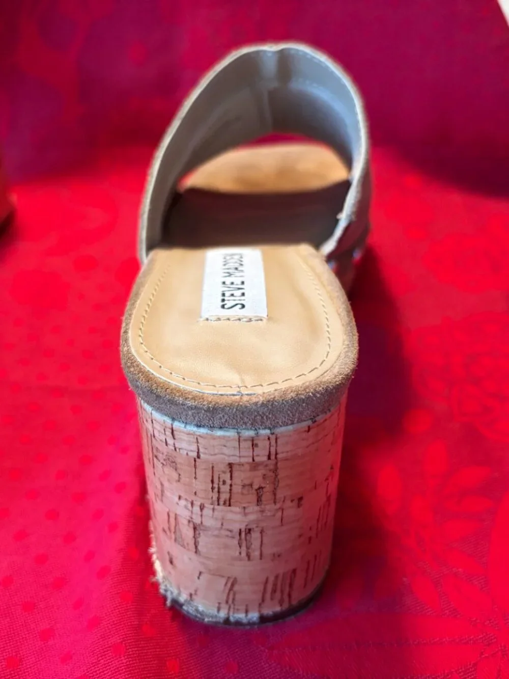 STEVE MADDEN SLIP ON HEELS